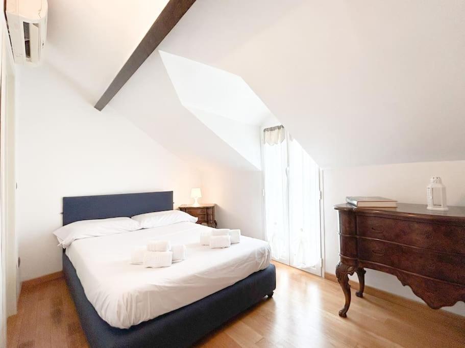 Elegante Mansarda 300Mt Dal Mare - Centro - Wifi Lejlighed Savona Eksteriør billede