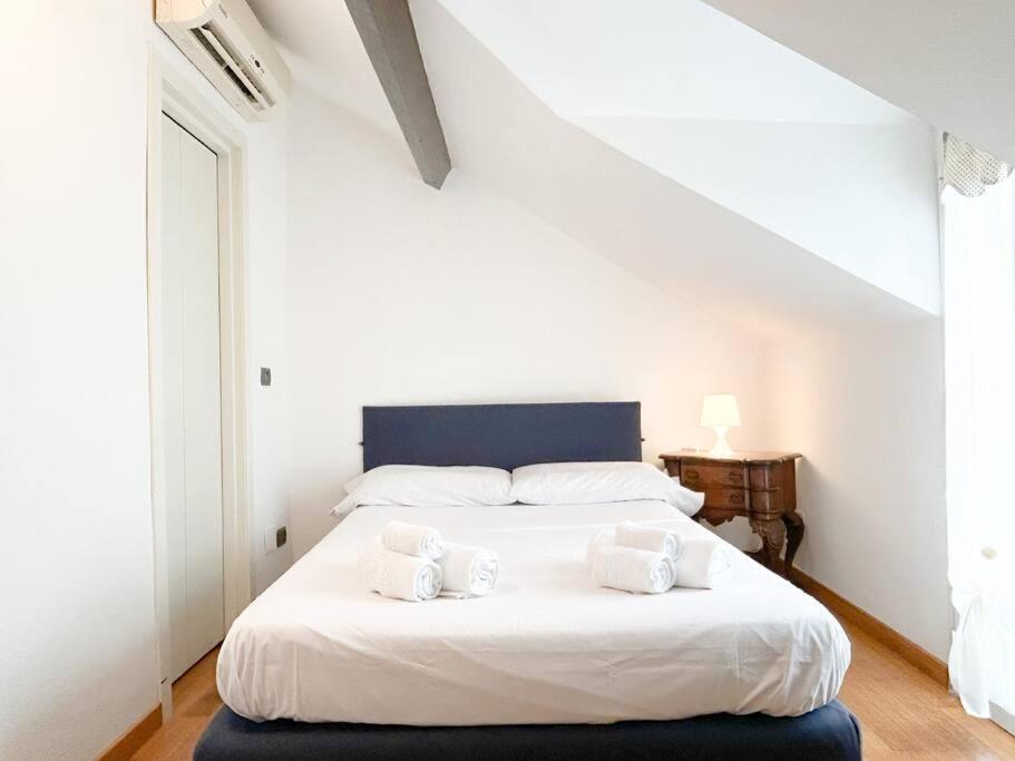 Elegante Mansarda 300Mt Dal Mare - Centro - Wifi Lejlighed Savona Eksteriør billede