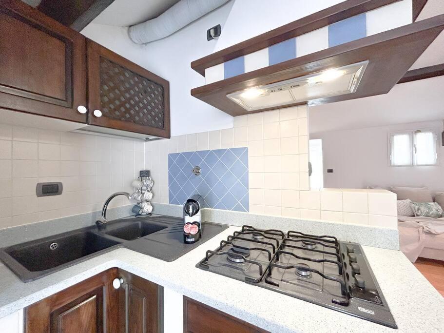 Elegante Mansarda 300Mt Dal Mare - Centro - Wifi Lejlighed Savona Eksteriør billede